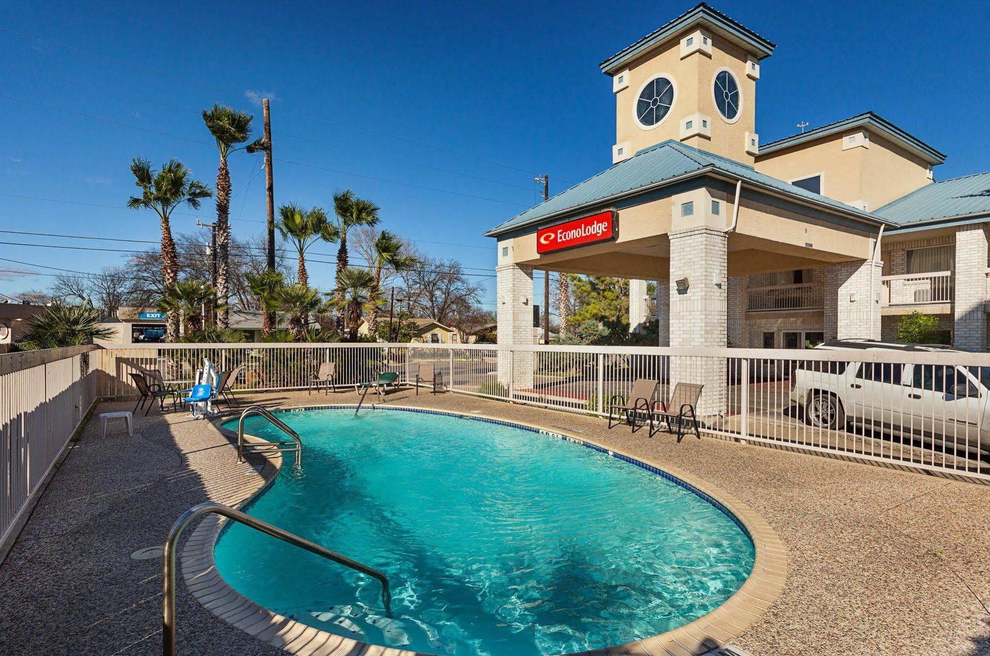 Econo Lodge Downtown South San Antonio Extérieur photo